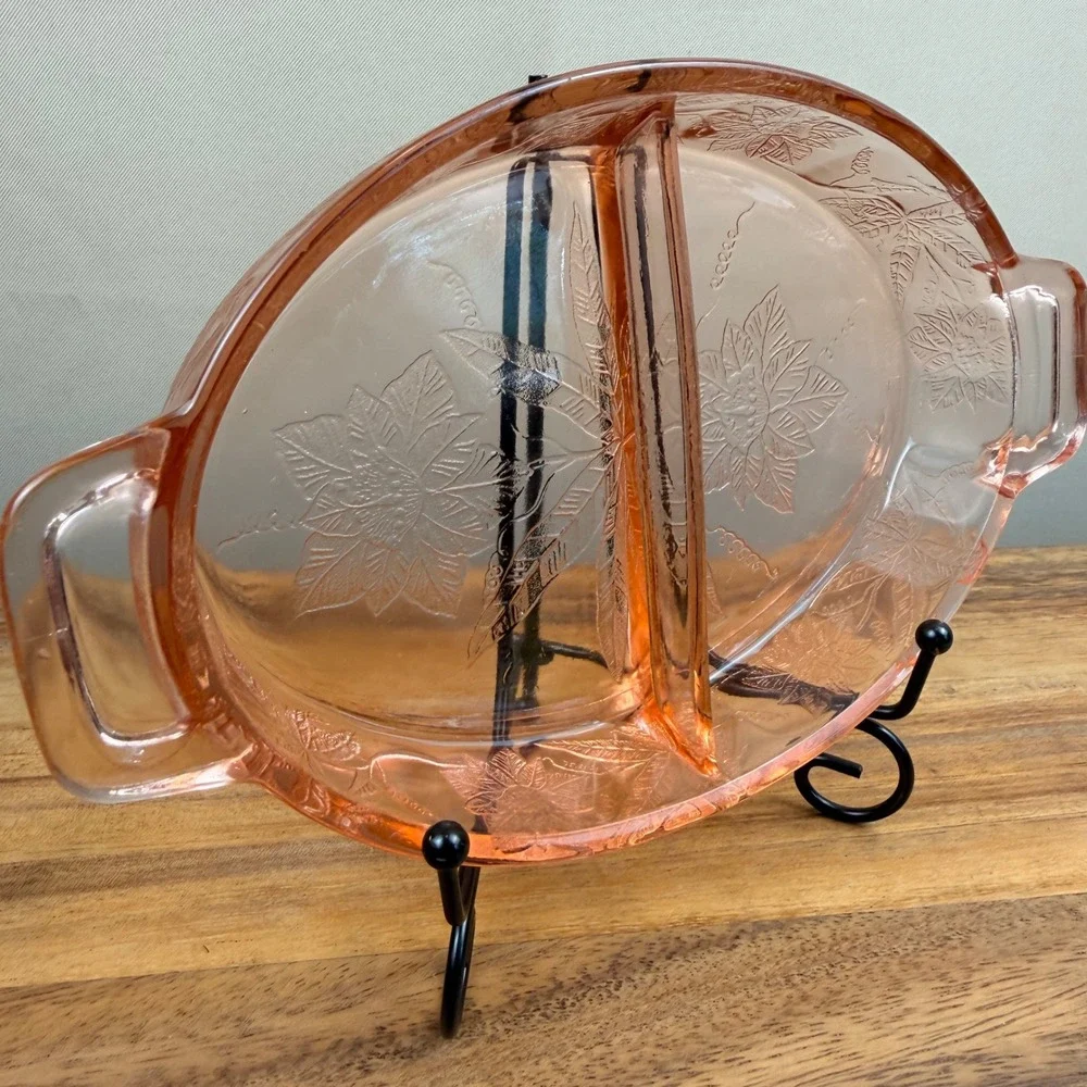 Jeannette Glass Pink Depression Glass Poinsettia Divided Relish Dish Oval Handle
